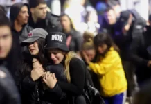 UNA ADIÓS MULTITUDINARIO. UN MILLÓN DE PERSONAS DESPIDIERON AL INDIO SOLARI