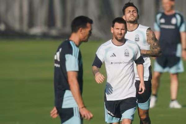 scaloni debut.jpgg